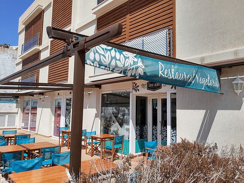 Outside at Fang i Aram in Menorca