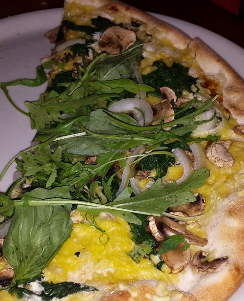 a very generous pizza blanca plus 5 toppings at Pizzeria Manna in Prague