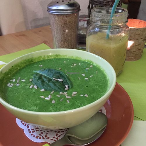 velouté cru mais chaud aux épinards at Les Petits Zozios in Metz