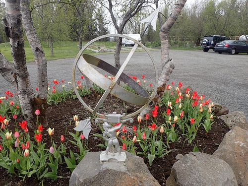Front Garden at Fridheimar in Reykholt