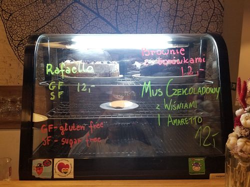 Cakes at Ahimsa Vegan Restaurant and Club in Wroclaw