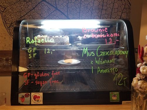 Cakes at Ahimsa Vegan Restaurant and Club in Wroclaw