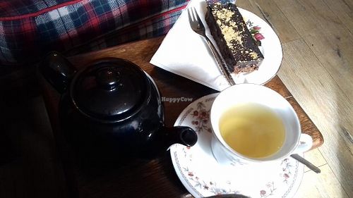 Jasmine green tea and tiffin at ReadingLasses in Newtown Stewart