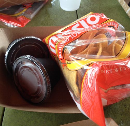 chips and salsa at Finn's Island Style Grub in Panama City Beach