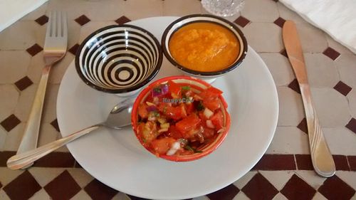 Tomato salad and carott cream at Le Safran in Toulouse