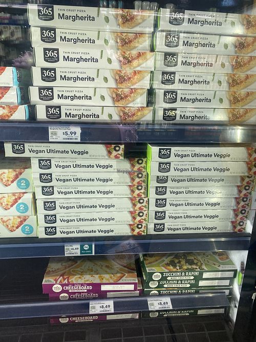 365 Own Store Brand - Vegan Ultimate Veggie 🍕 Spotted #Veganuary at Whole Foods Market in Dublin