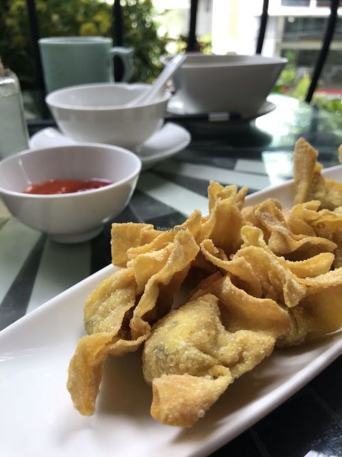 Wonton appetizer with mushrooms and green beans at Bong Sung Vegetarian Food - District 1 in Ho Chi Minh City