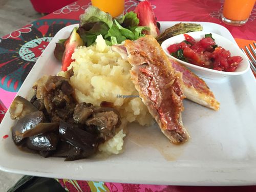 my friends plate at Arts Thes Miss in Antibes