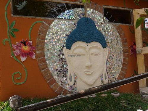 Front of the building at Paz y Flora - Soda Passiflora in Monteverde