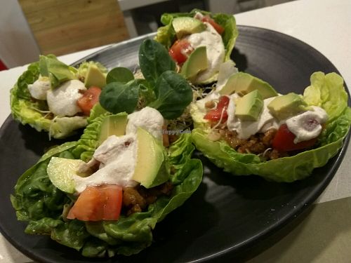 tacos crudiveganos at BodhiGreen Vegetariano in Alicante