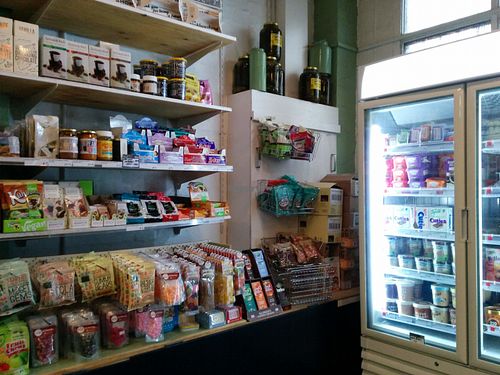 groceries at Smith & Deli in Collingwood