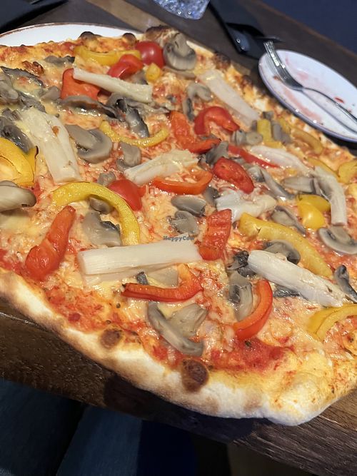 Vegan version of Vegetarian pizza (salad bar included in the price)  at Pizzeria Da Mario in Oulu