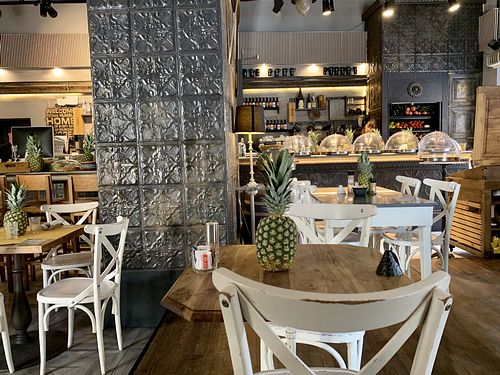 inside at Buddy VEGGY in Rome