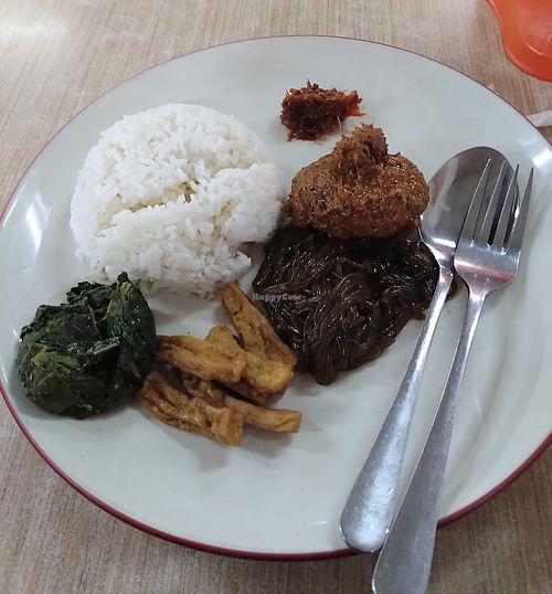 Nasi Campur Rendang at Pagoda Vegetarian in Surabaya