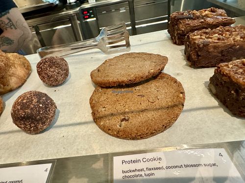 cookies  at roots - Lintheschergasse in Zurich