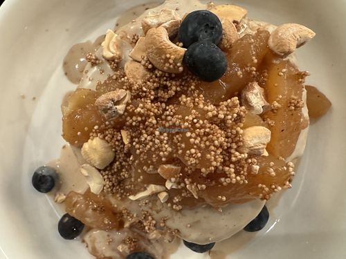 apple pancakes  at roots - Lintheschergasse in Zurich