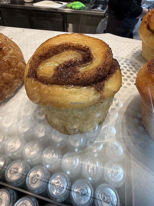 cinnamon... cupcake? roll  at roots - Lintheschergasse in Zurich