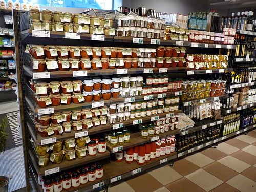 They also have different Vegan pesto's at Paradiset - Brännkyrkagatan in Stockholm