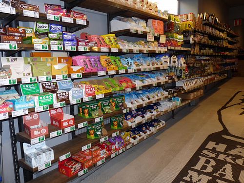 Raw / vegan snacks at Paradiset - Brännkyrkagatan in Stockholm