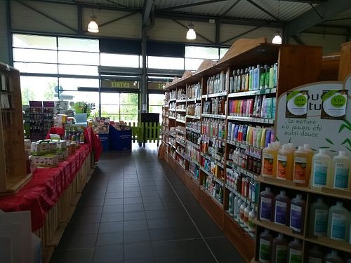 organic beauty products at Le Grand Panier Bio in Mareuil-les-meaux