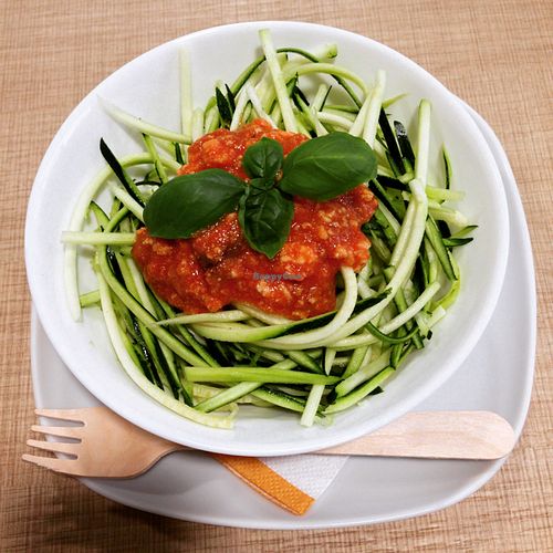 spaghetti di zucchine al sugo di melanzane e vegan Calais affumicato  at La Margherita in Bologna