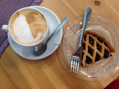 cappuccino and crostata at La Margherita in Bologna