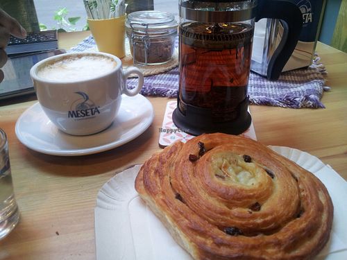 Raisin and cream croissant at La Margherita in Bologna