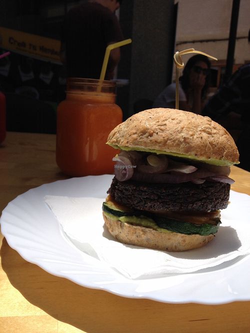 Quinoa burger!!! So tastyyyyy at D.Sanchez Fresh Food in Fuerteventura