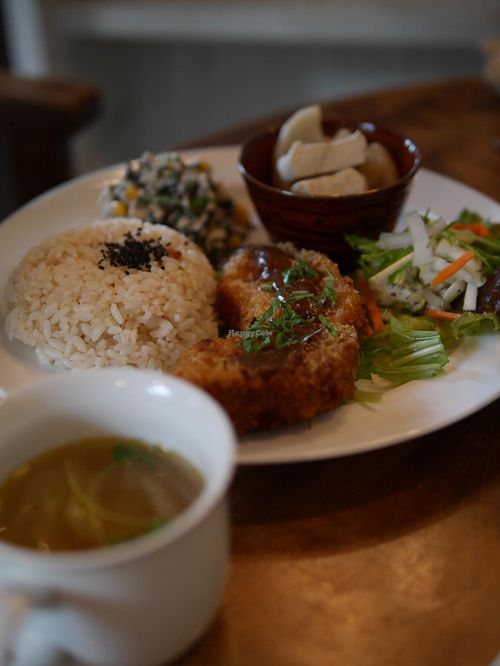 Japanese macrobiotic set at Cafe Cob in Komono