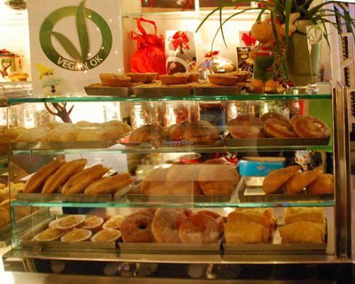 Vegan pastries at Pasticceria Gualtieri in Florence