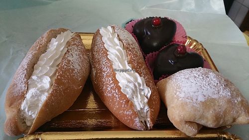 Maritozzi vegan  at Pasticceria Gualtieri in Florence