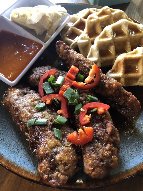 Chikn and waffles  at FOREVER in Mexico City