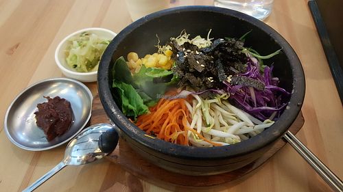 dolsot bibimbap (mixed rice and veg in a hot pot) at The Boneless Kitchen - 无骨厨房 in Central Singapore