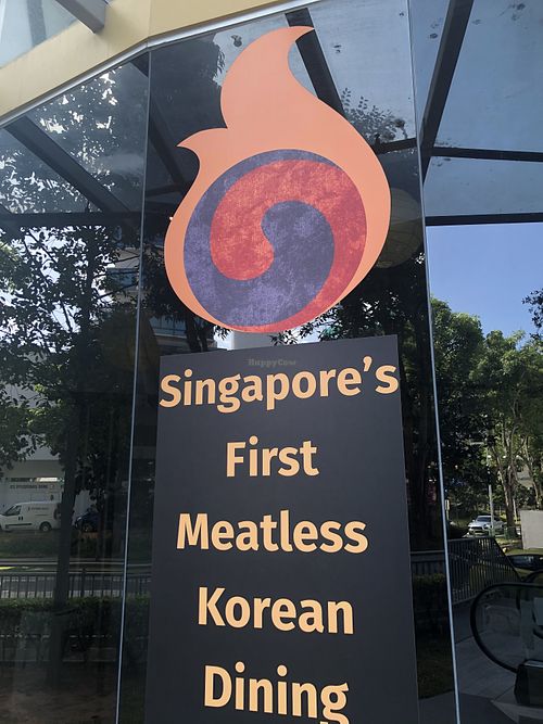 Big sign makes Boneless Kitchen easy to find at The Boneless Kitchen - 无骨厨房 in Central Singapore