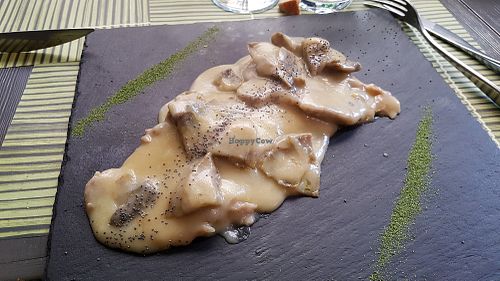 Seitan and artichokes at Cavoli Nostri in Naples