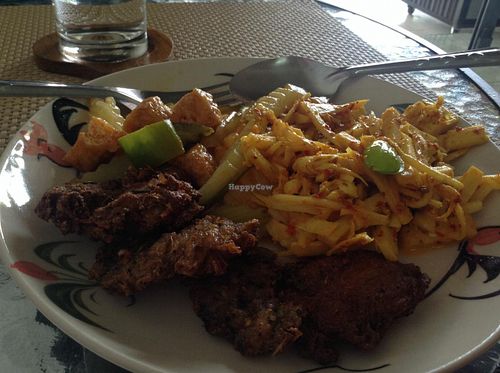 Food at Stantome Hongsang in Takua Pa