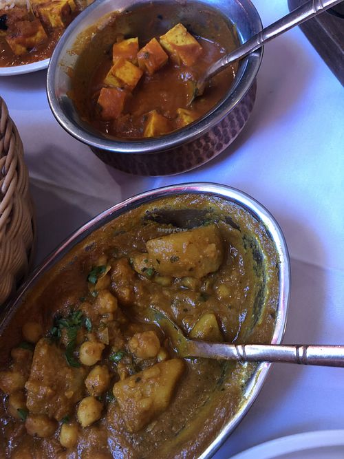 Alu chana masala and tofu ko tarkari, both vegan at Maharaja in Ljubljana