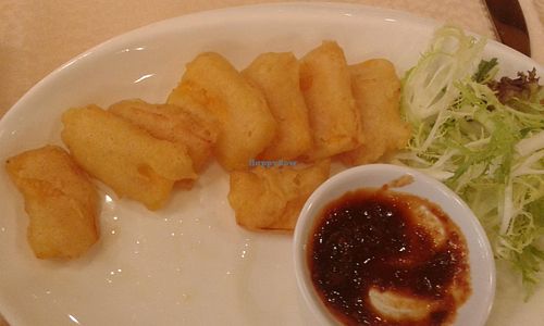 6 at Da Yuen Mun in Kowloon