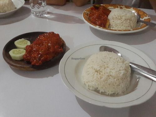 ayam penyet at Uenake Vegetarian - Mie Cemek in Surabaya