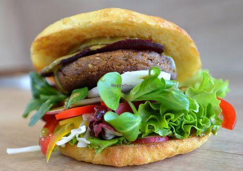 Dolenc Vegan Burger
ZaŽiv Vegan Bar Bled at Public Bar & Vegan Kitchen in Bled