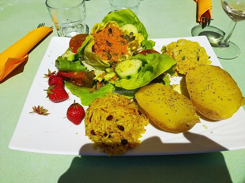 Vegan dish on request, all delicious and very fresh at La Part des Anges in Sete