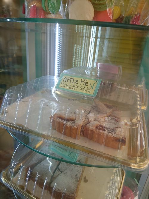 Vegan apple pie at Gelateria Italia in Rovinj