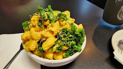 Mac and cheeze at Black Water Bar in Portland