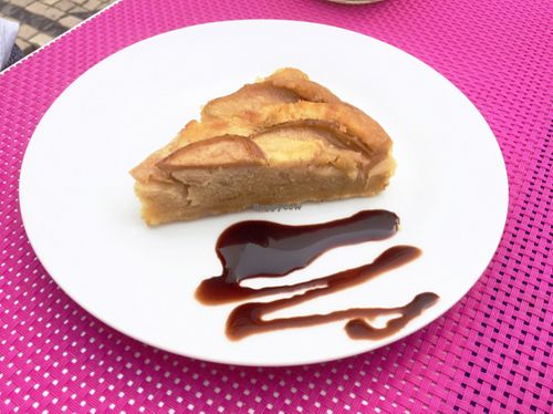 apple cake at Didi Cafe in Albufeira