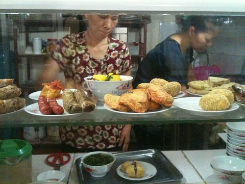 Total display of what can be ordered at Chua Due Tu in Hanoi