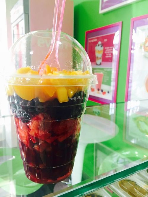 Fruit salad at My Yogi in Geneva