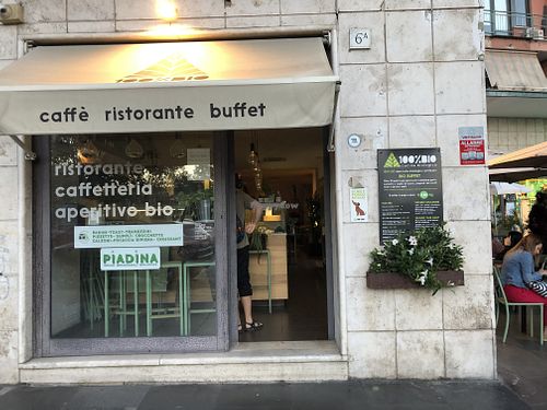100% bio exterior  at 100% Bio in Rome