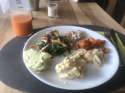 Food from the buffet at 100% Bio in Rome