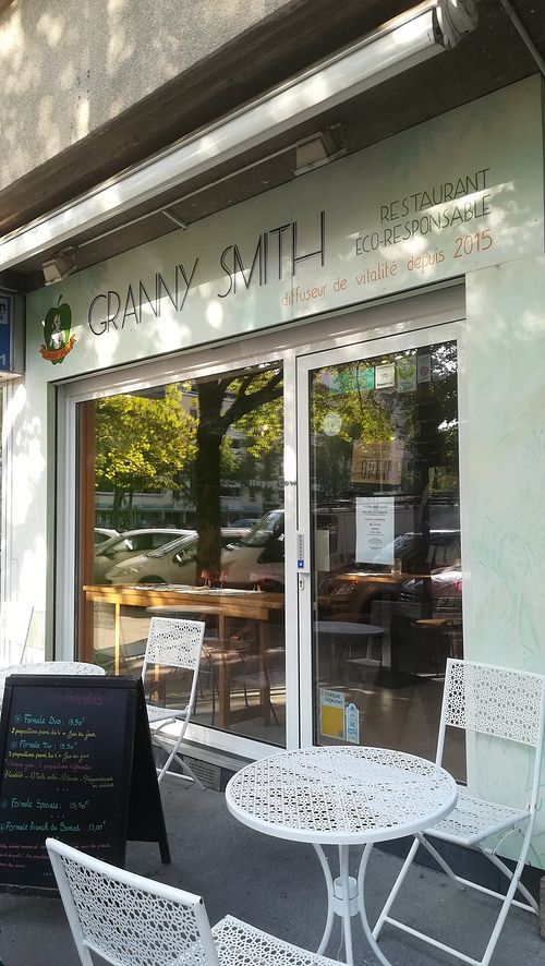 Front door at Granny Smith in Annecy