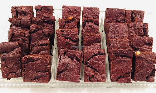 gluten-free brownieS at SmileS in Bellinzona